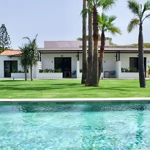 Rural Azucena Only Adults Apartment